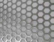 Het hexagonale Gat perforeerde Metaal Geperforeerd Aluminiumblad 2mm dik 3003 5005 5052 6061 3004