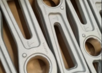 6061 T6 7075 T6 Tesla-besturingsarm met elektroplateerde afwerking